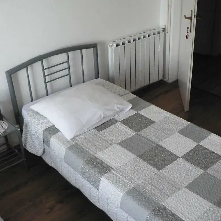 Apartment Mare Pula
